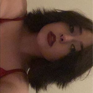 Meet your Posher, Skylar